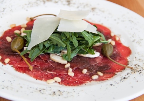 Carpaccio di carne: scopri le curiosità e segui la ricetta perfetta